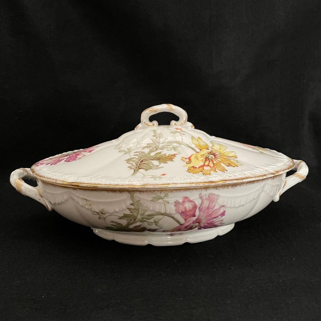 リモージュ 深皿 チューリーン 花びらの模様