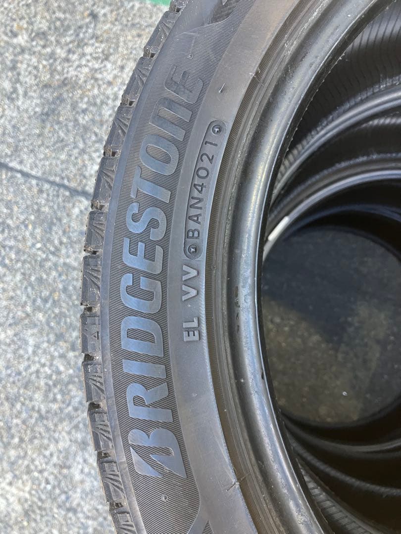 古*篤様 BRIDGESTONE スタッドレスタイヤ 235/45R18 4本セ