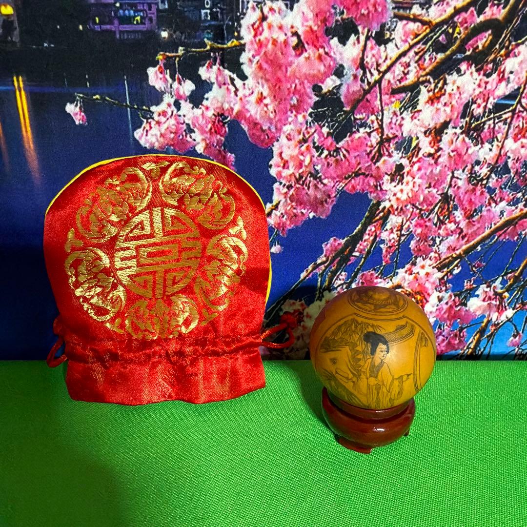 ひょうたん手彫り 仕女図 古美術 工芸品 飾り