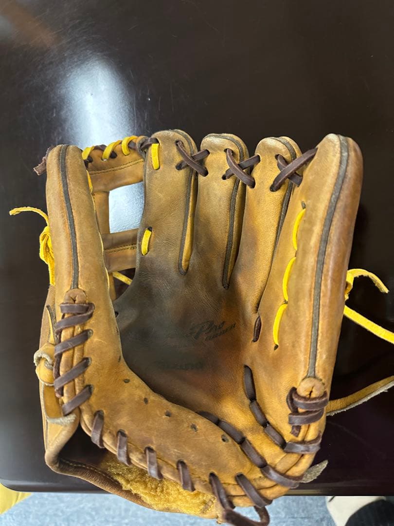 ミズノプロ ブラウン 硬式野球グローブ イエローアクセント