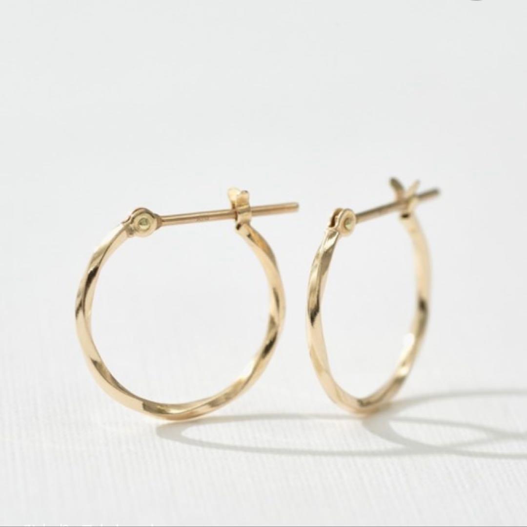 【未使用・箱付】L&Co. K10 フープピアス｜ひねり ゴールド