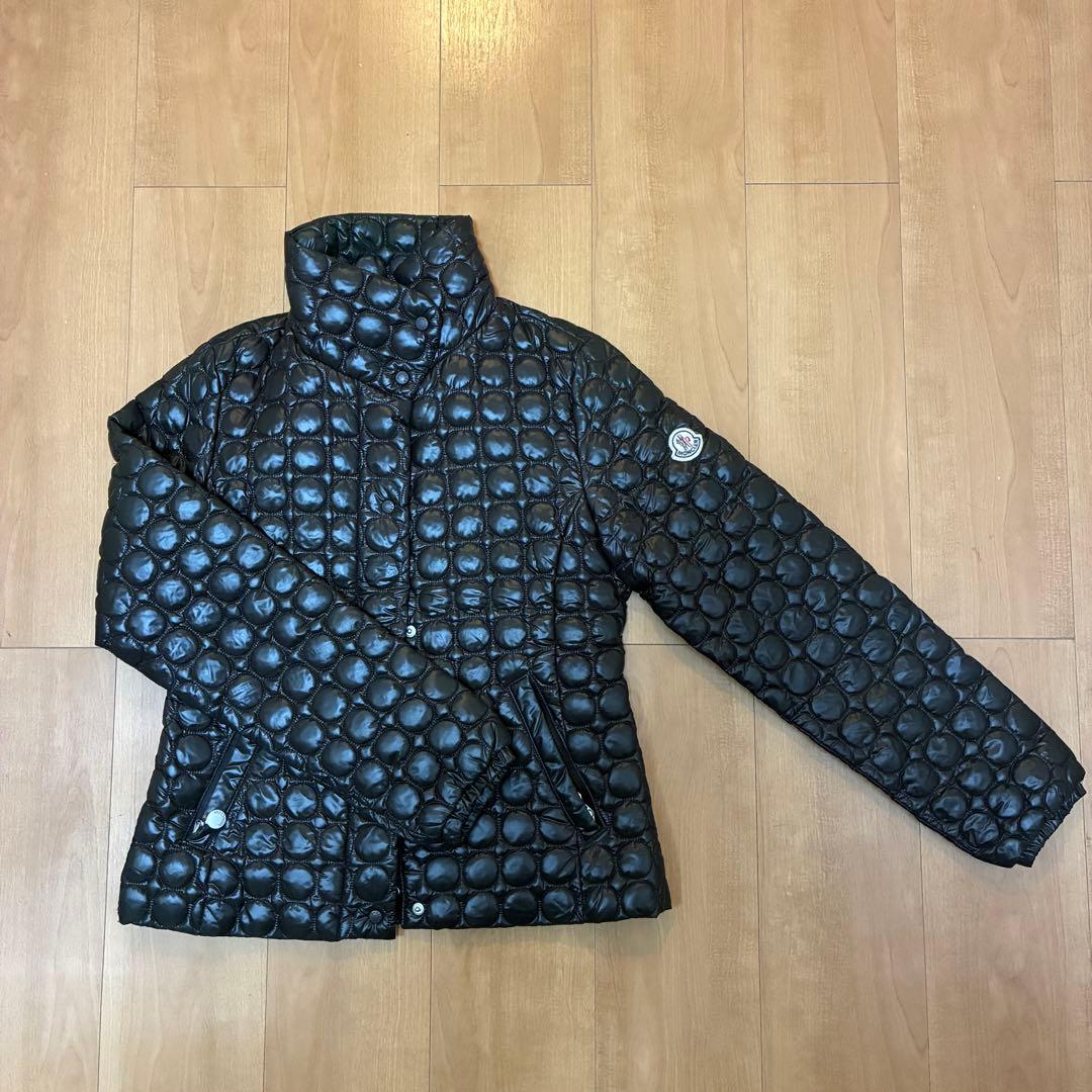 モンクレール スリムダウン