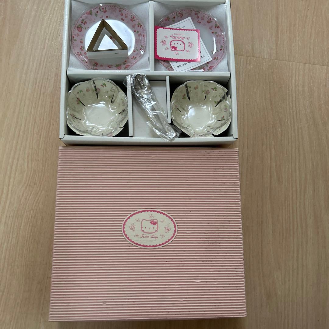 ハローキティー　　食器セット