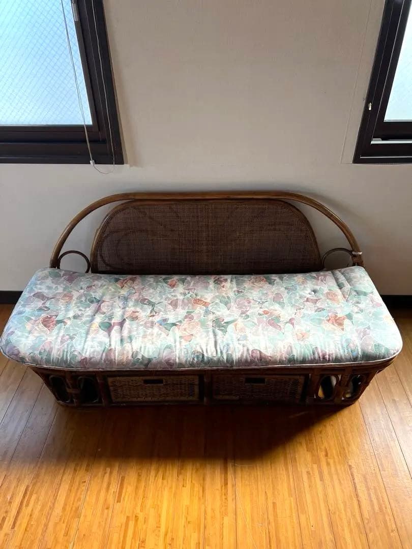 ラタン製花柄ソファベッド