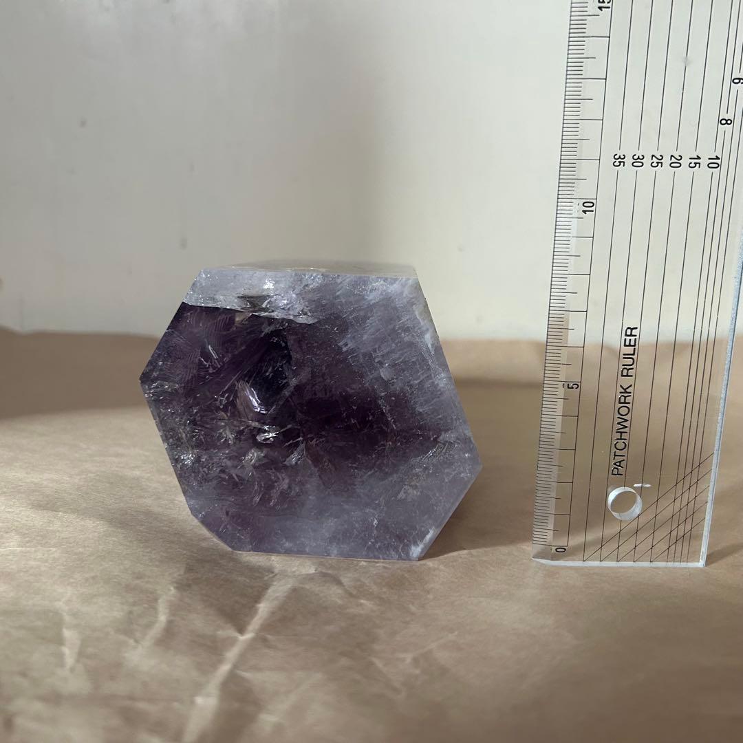 紫水晶　ポイント　高さ　19センチ　置物