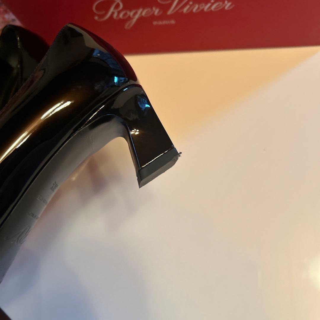 roger vlvier エナメルヒール