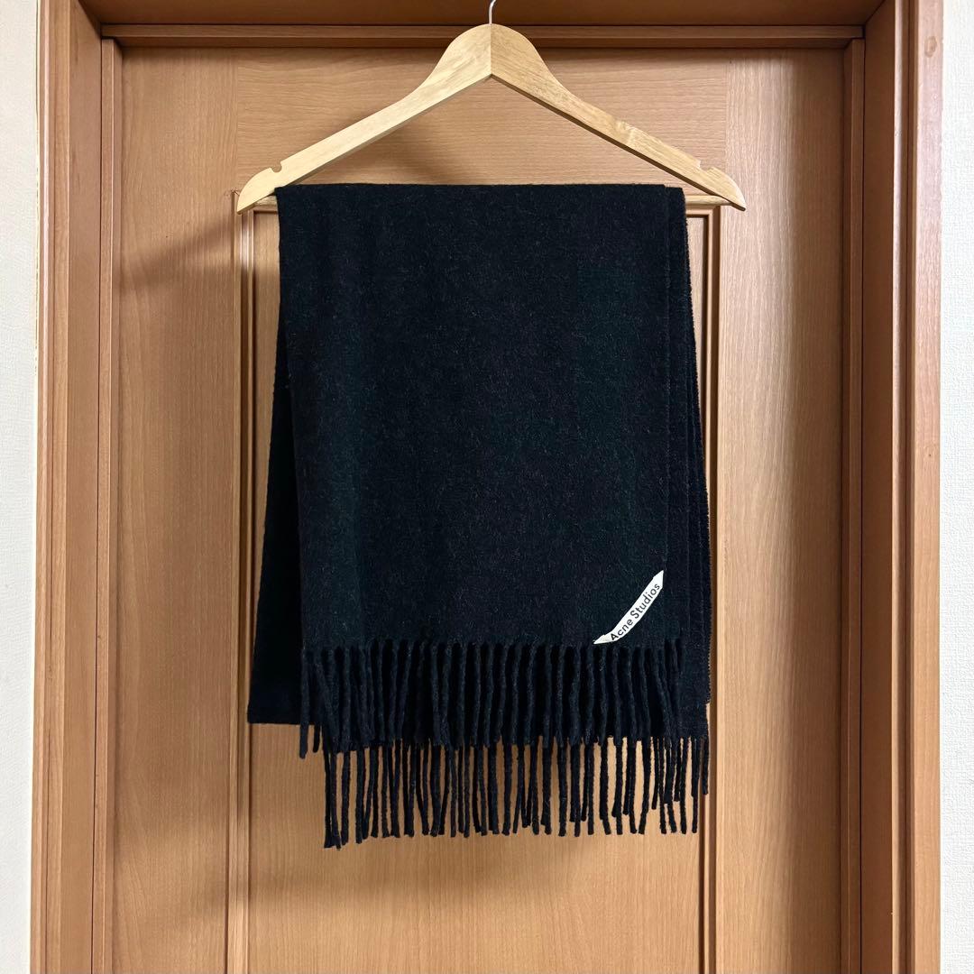 Acne Ssudios アクネストゥディオス アクネ マフラー ブラック 黒