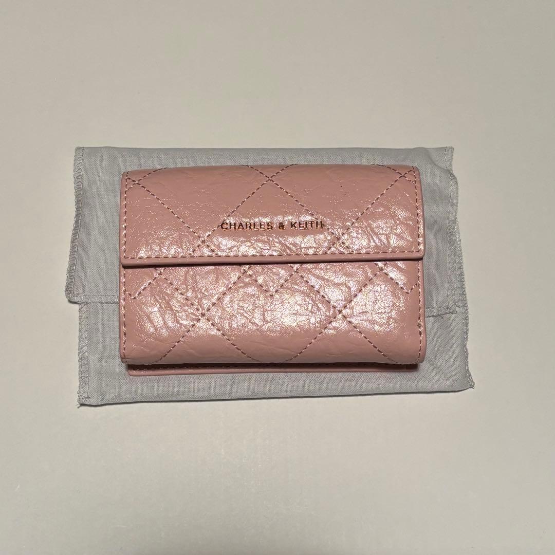 Duo ドゥオ キルトフォルドオーバー ウォレット　ライトピンク