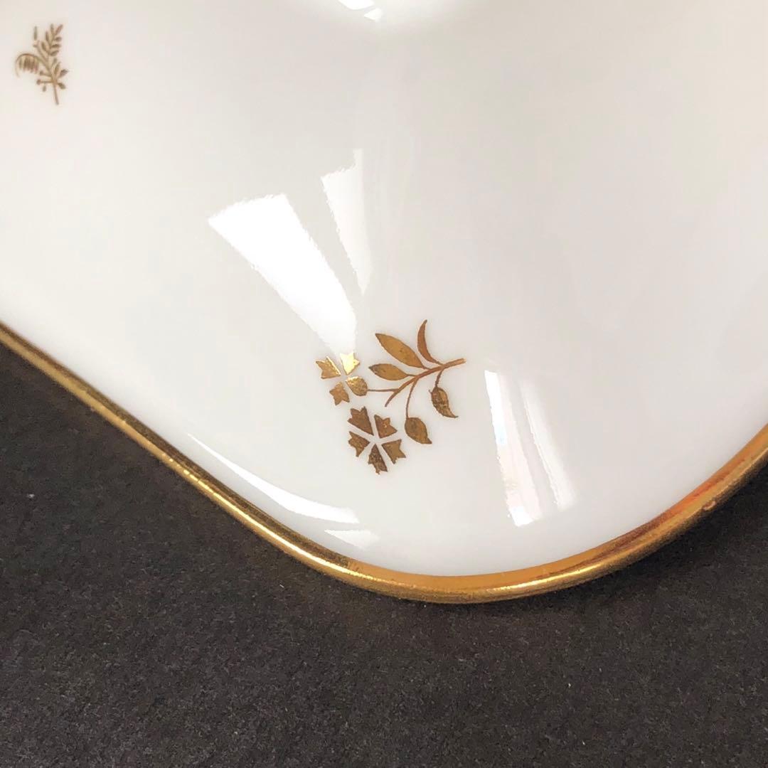 セーブル角形ディッシュ☆白磁金彩☆24K金彩小花紋様☆仏ヴィンテージ未使用