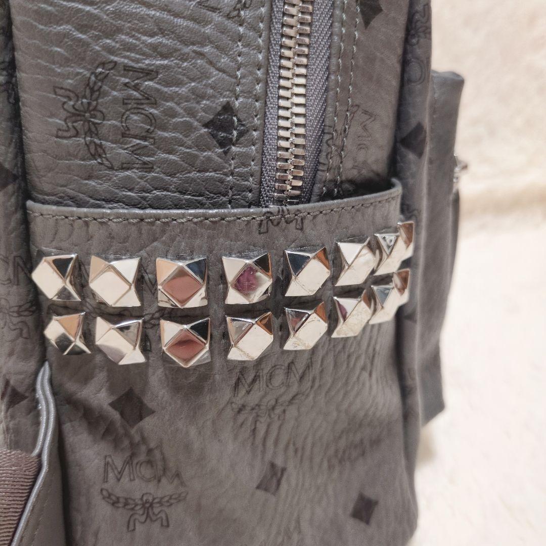 【あ】MCM リュックサック ヴィセトス スタッズ レザー グレー 地雷系