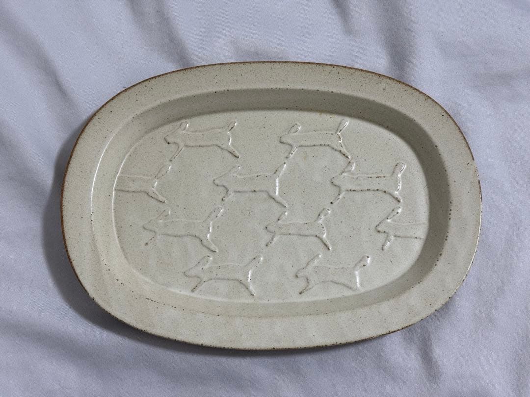 ミナペルホネン run run run プレートL white