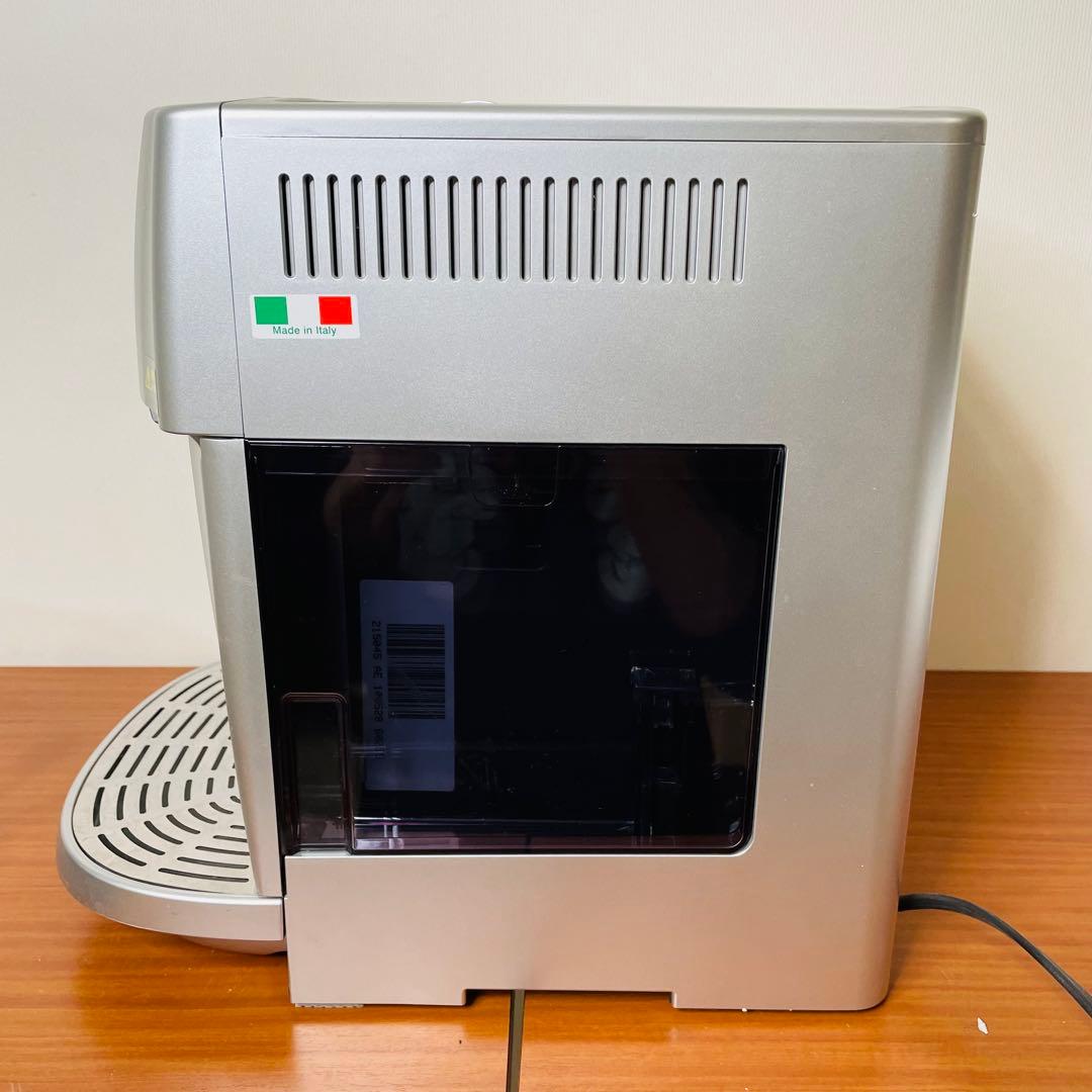 美品　デロンギ　全自動　エスプレッソマシン コーヒー　ESAM1500DK