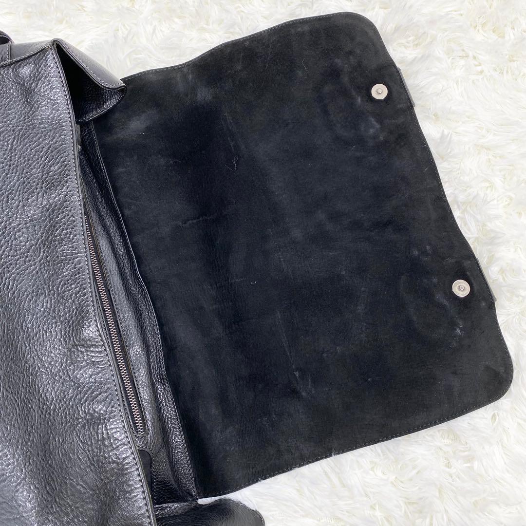 TOD’S トッズ　ショルダー　メッセンジャー　バッグ　A4 シボ革　ブラック