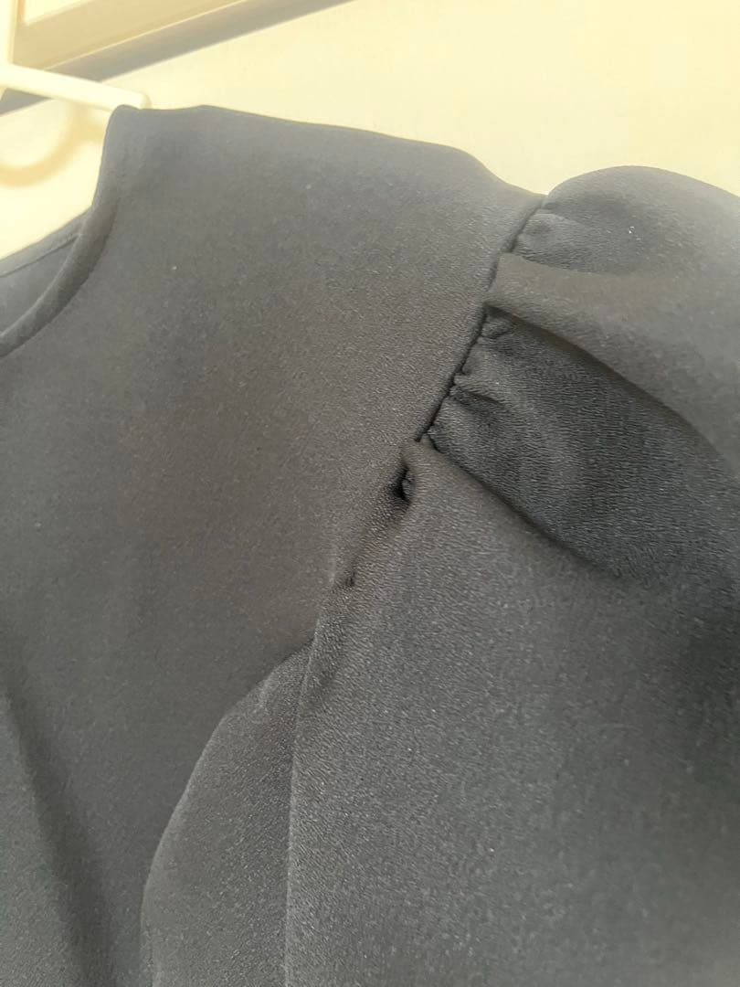 ほぼ新品　メゾンドドルチェmaison de Dolce. フィオーレトップス