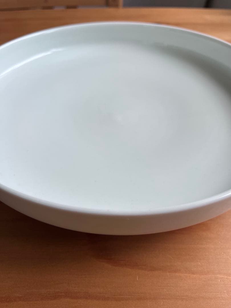 イキジョ 李起助 Lee Gee Jo 白磁リムプレート　約26cm