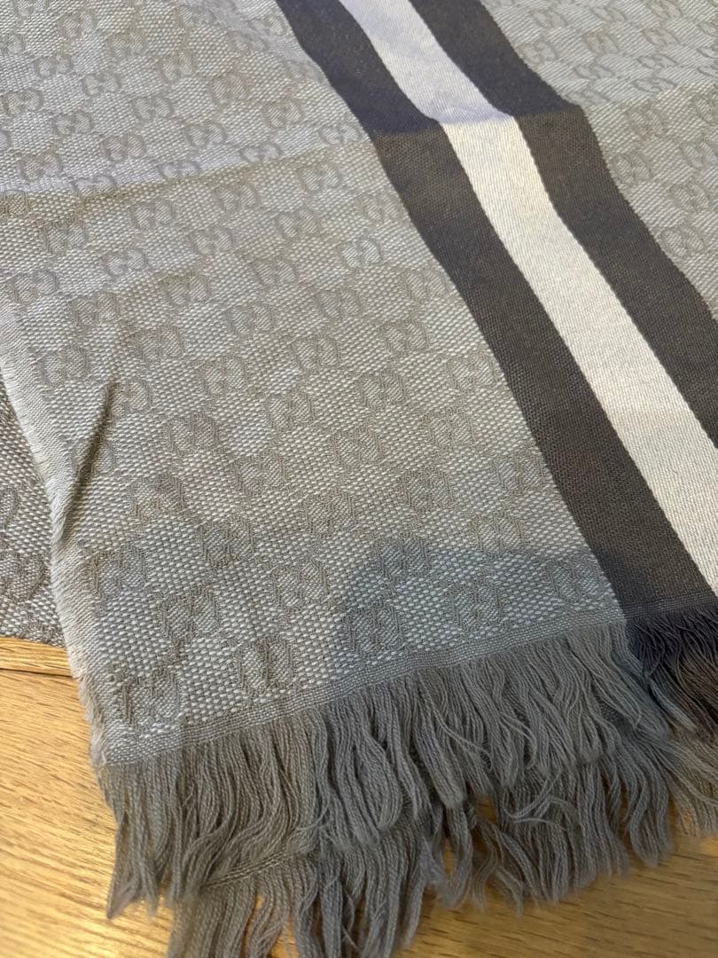 gucci グッチ ストール　イタリア製