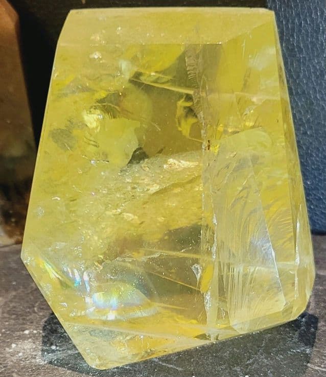 ！財運！最強金運アップ！天然シトリン水晶パイライトマイカ共生！！台座付き