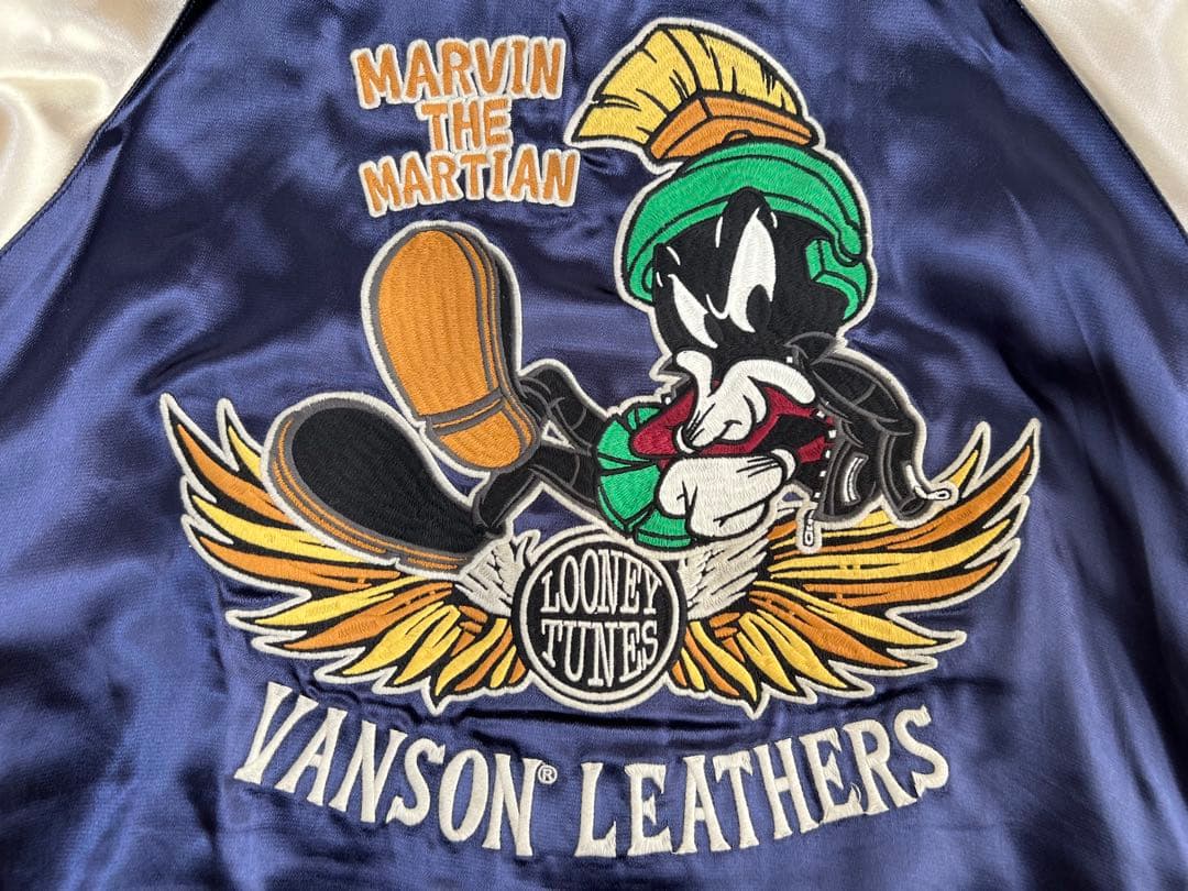 XL VANSON×LOONEY TUNES スカジャン トゥイティー マービン