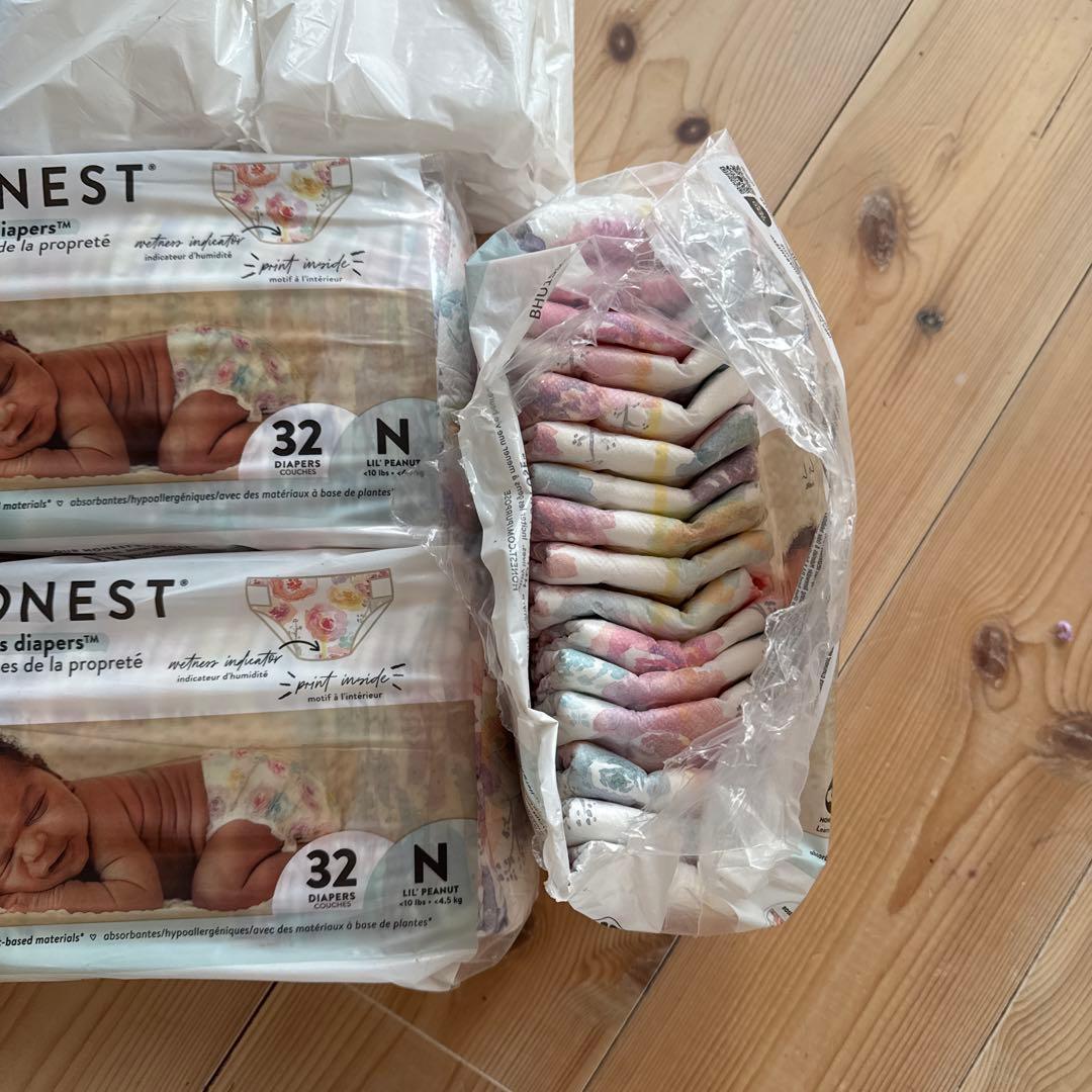 HONESTおむつNサイズ6パック➕16枚　マタニティナプキン