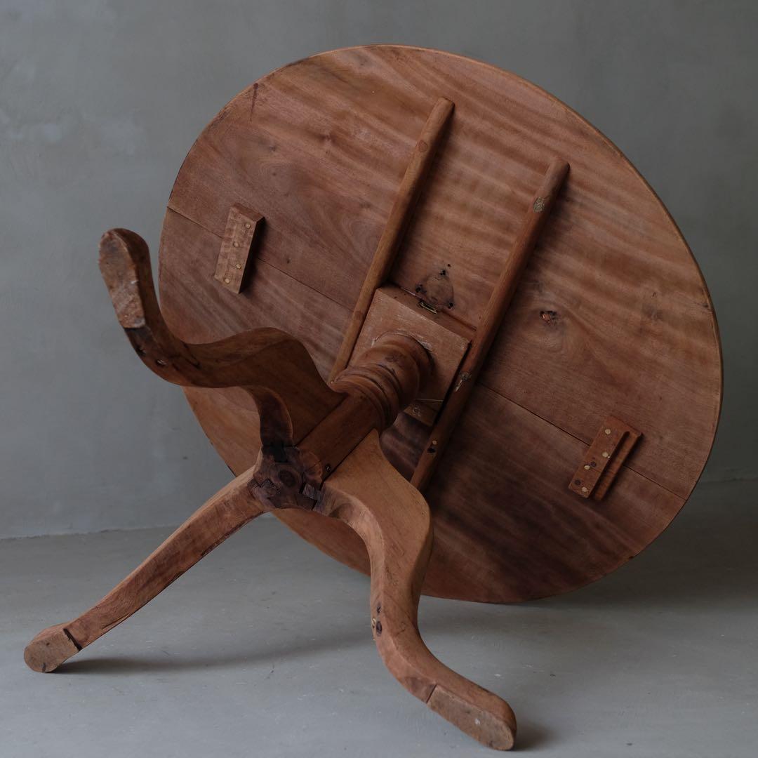 イギリスアンティーク ラウンドテーブル　ダイニングテーブル コーヒーテーブル