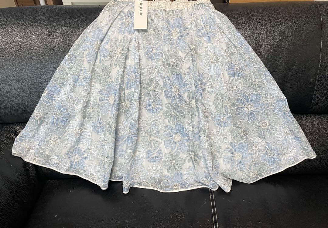 【新品】自宅保管品◼️トゥービーシック◼️定価46200円◼️スカート◼️ウエストゴム◼️