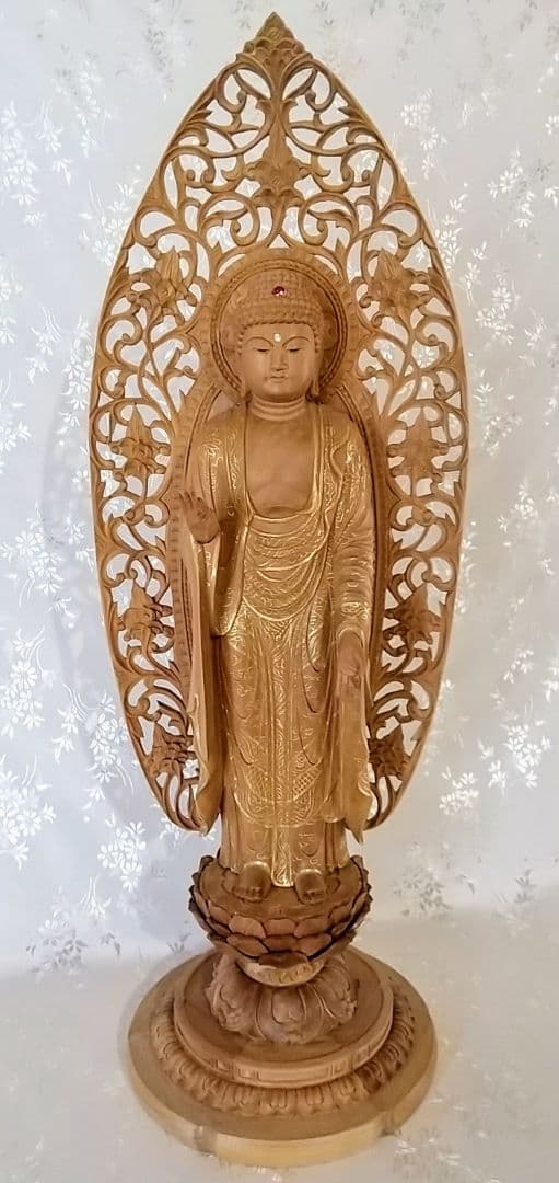 阿弥陀如来立像【大】7寸 #530 宝相華唐草 透かし彫り ◆白檀 木彫 仏像