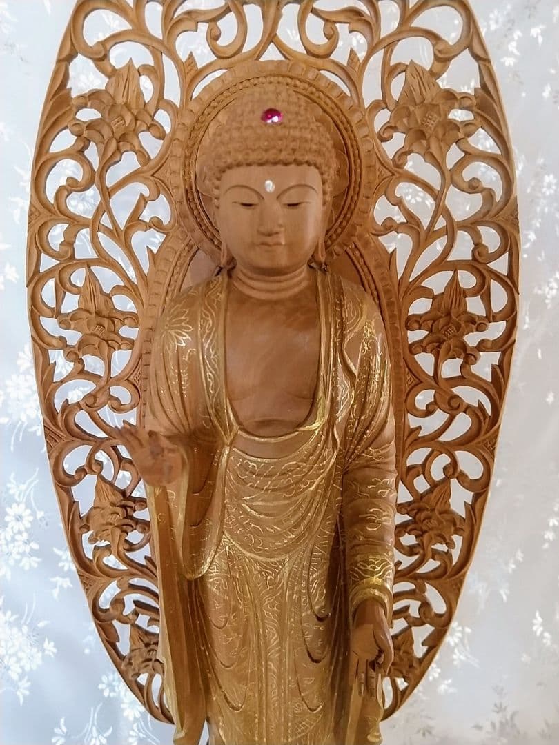 阿弥陀如来立像【大】7寸 #530 宝相華唐草 透かし彫り ◆白檀 木彫 仏像