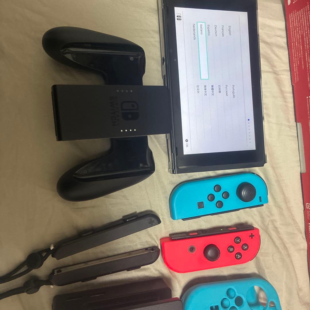 Nintendo Switch 本体 青/赤 Joy-Con　即日発送可