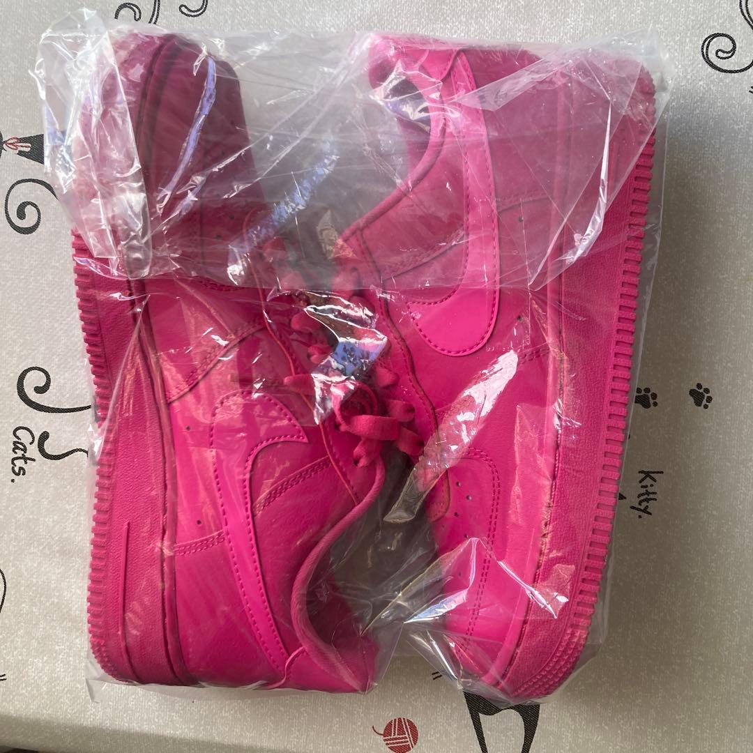 ナイキウィメンズエアーフォー