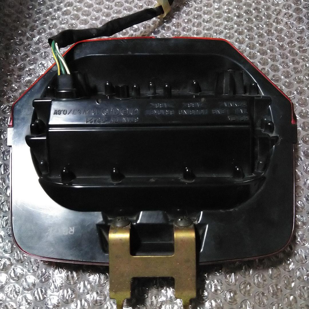 ホンダ　CB400SF シートカウル　テールランプ付き