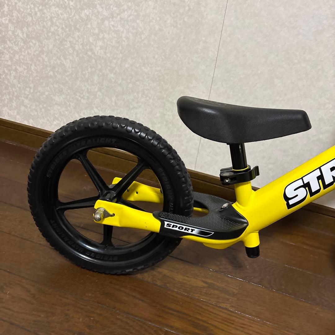 【ほぼ未使用】ストライダー 12 イエロー