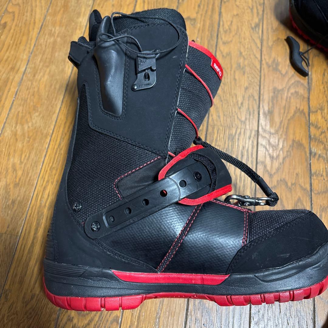タ*イ様 26500→17000 YONEX スノーボードブーツ 黒/赤　27.