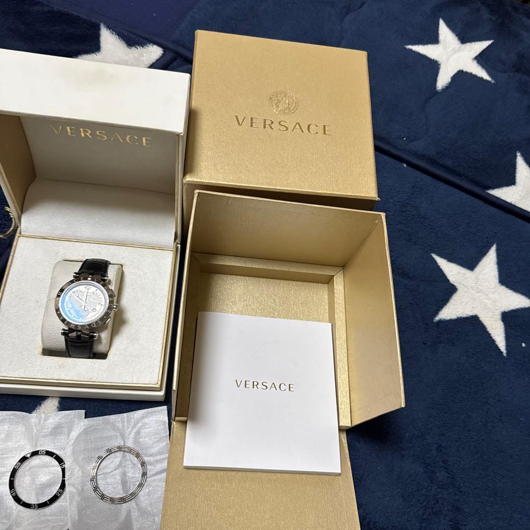 VERSACE クォーツ時計 シルバー 黒