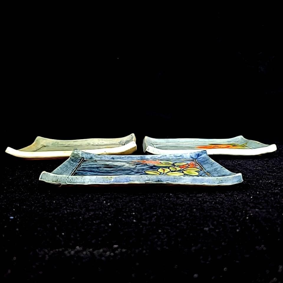 ●美品♪陶あん　色絵付け　平皿　　椿　　バラ　南天　3枚セット