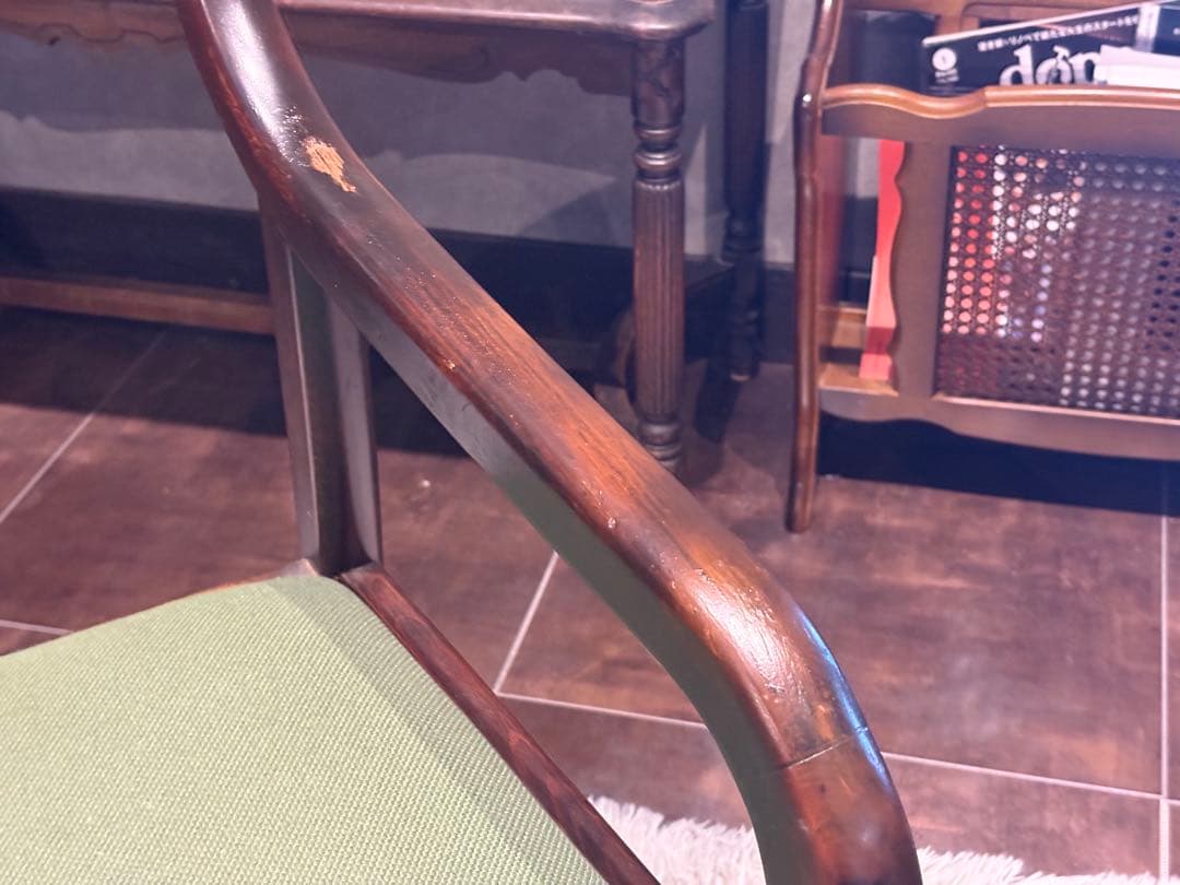 ①karimoku カリモク　アームチェア　ダイニングチェア　アンティーク　IZ