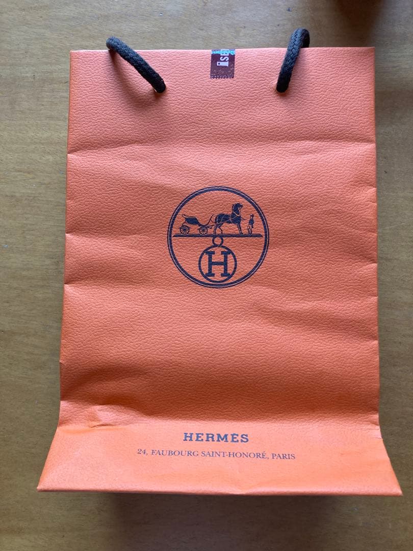 【新品未使用】HERMES エルメス　ツイリー　グランマネージュ