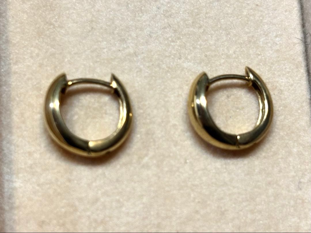 スピンドルピアス 11ミリ 美品 １８金