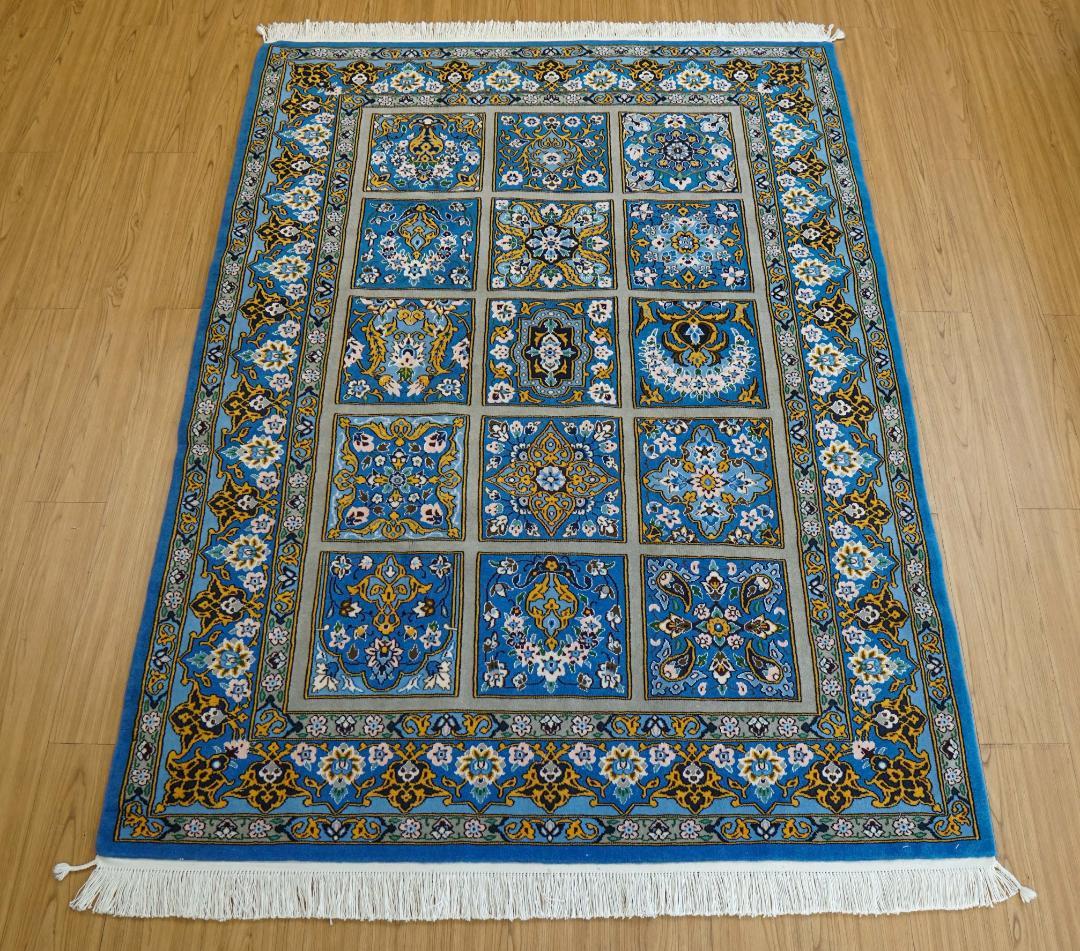 手織り ペルシャ絨毯 ナイン産 194×140cm