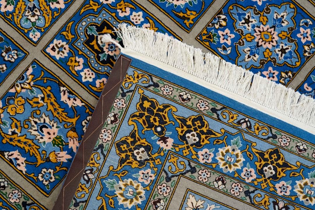 手織り ペルシャ絨毯 ナイン産 194×140cm