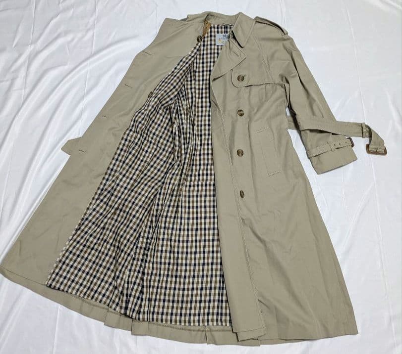 英国王室御用達　英国製　Aquascutum　トレンチコート ロング丈