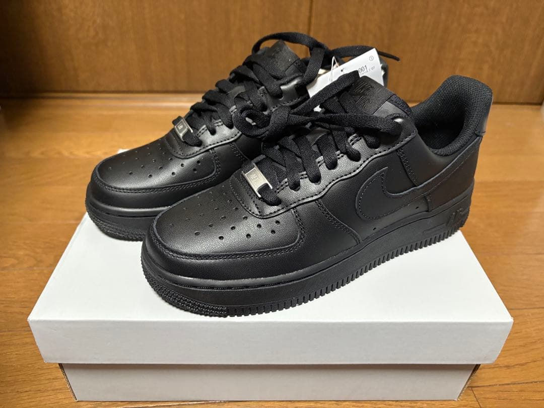Nike Air Force 1 ブラック 23.5cm