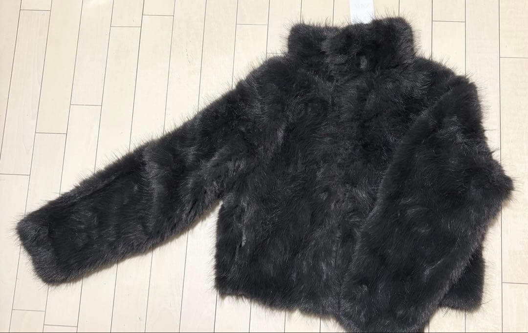 ショートフェイクファーコート トグルボタン付き ZARA 新品 XS