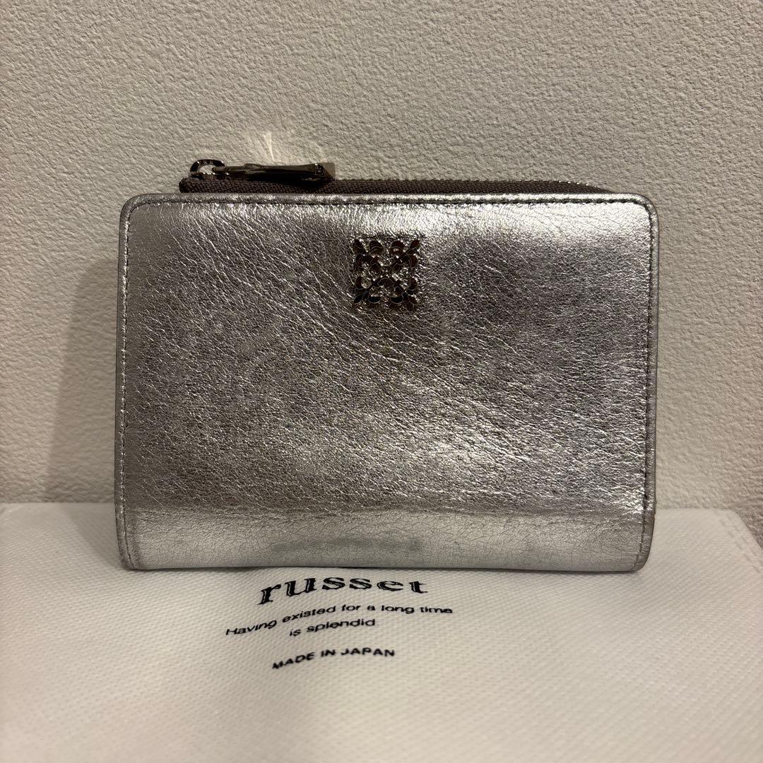 russet ラシット　ミニモノグラムプレートハーフウォレット　シルバー