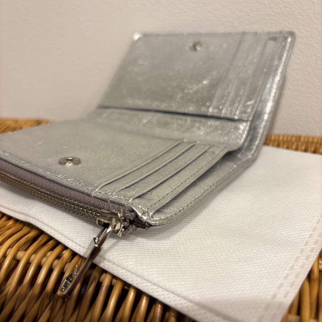 russet ラシット　ミニモノグラムプレートハーフウォレット　シルバー