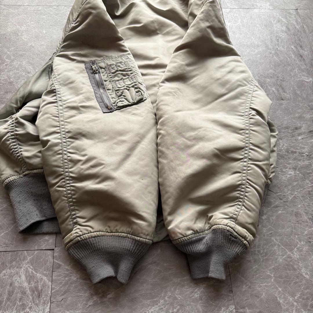 USA製 ALPHA MA-1フライトジャケット 短丈　ボンバー　中綿