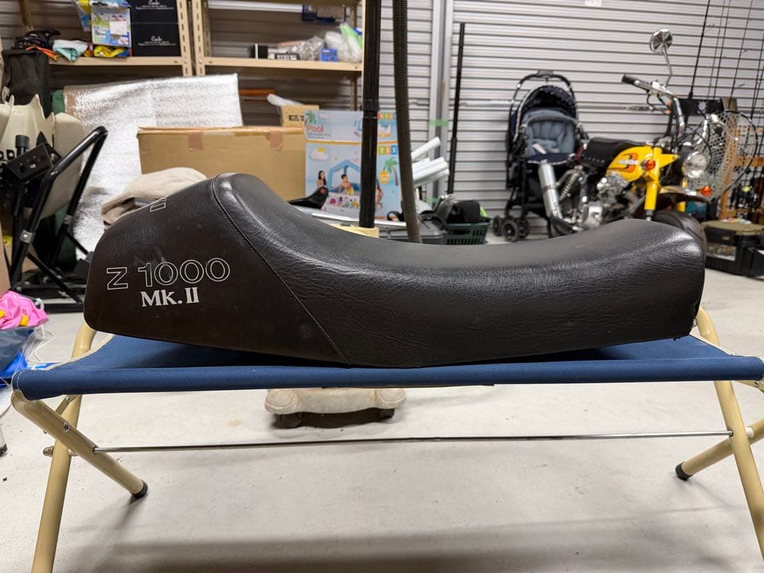 Kawasaki Z 1000 Mk.II ジュリアーリーシート