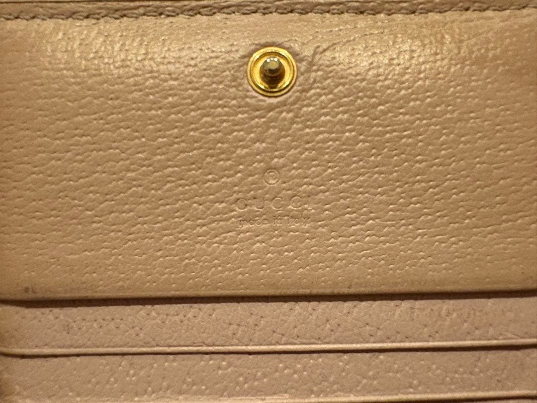 Gucci GGパターン 二つ折り財布 ピンク