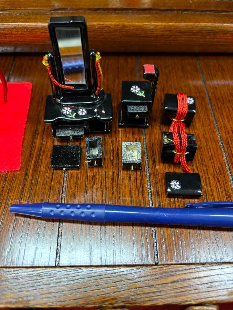 値下げします。雛人形　ひいな遊び　御床の間飾り　欅製