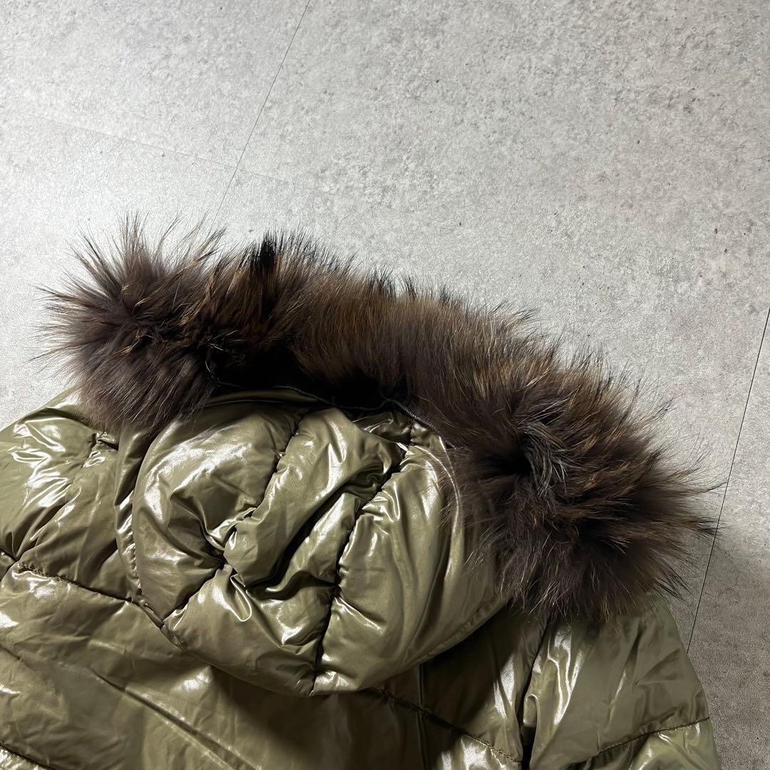 DUVETICA デュベティカ ファーダウンジャケット 光沢 短丈 リアルファー