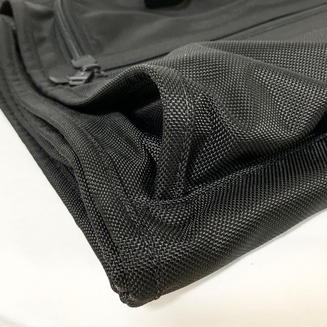 TUMI ガーメントケース 衣装バッグ 純正ロックキー付き ショルダーバッグ